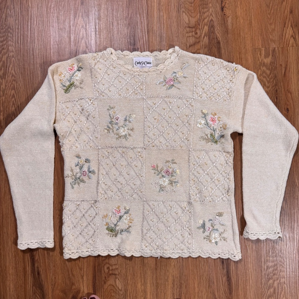 Vintage Carly St Claire Floral Embroidered Pearl Scalloped Knit Sweater Cream